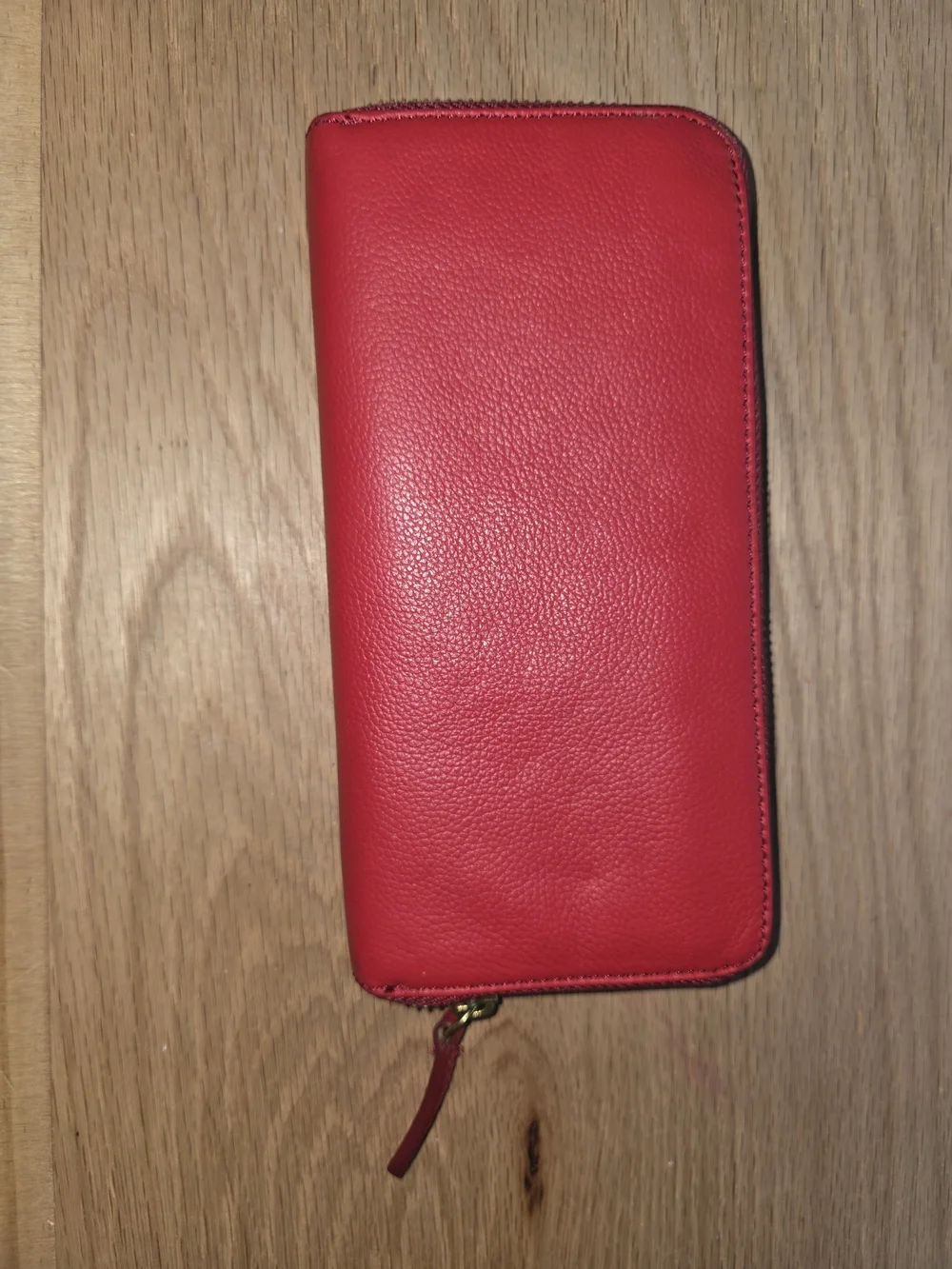Fossil Women's Red Zip-Around Wallet